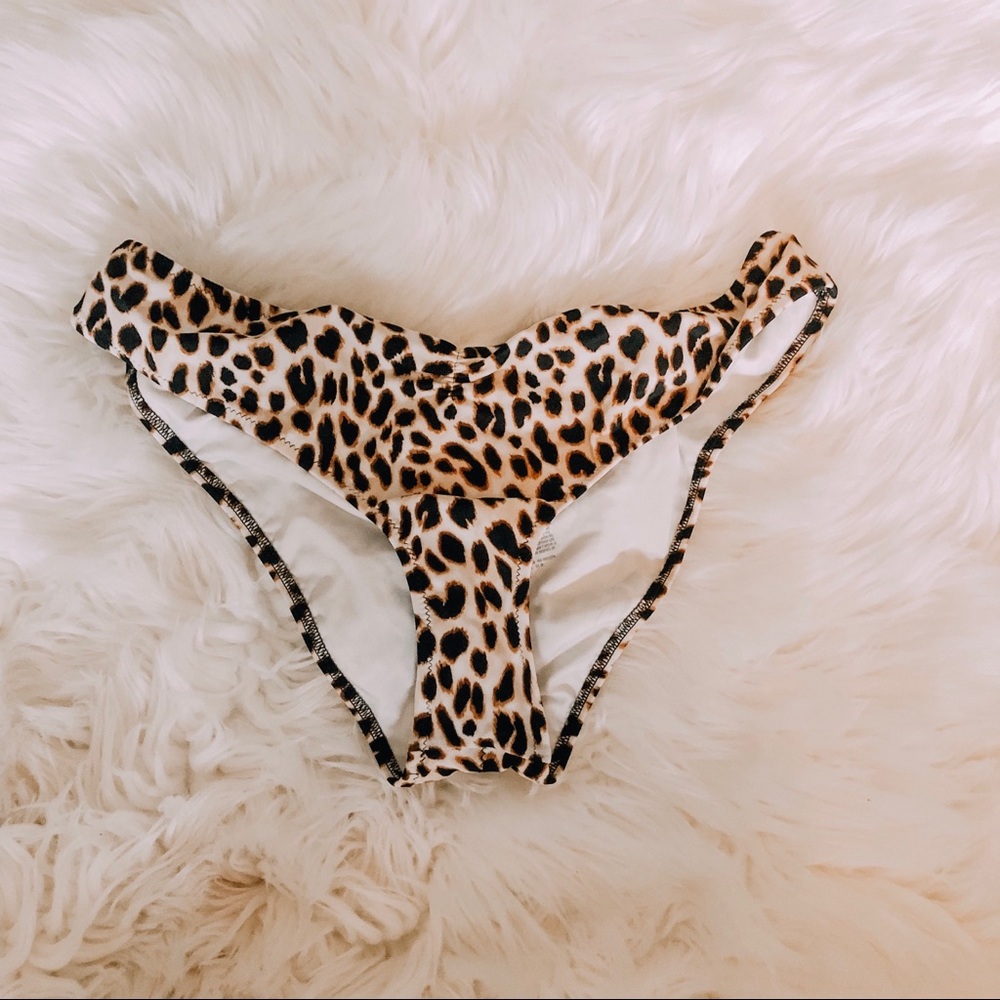 VS cheeky bikini bottoms